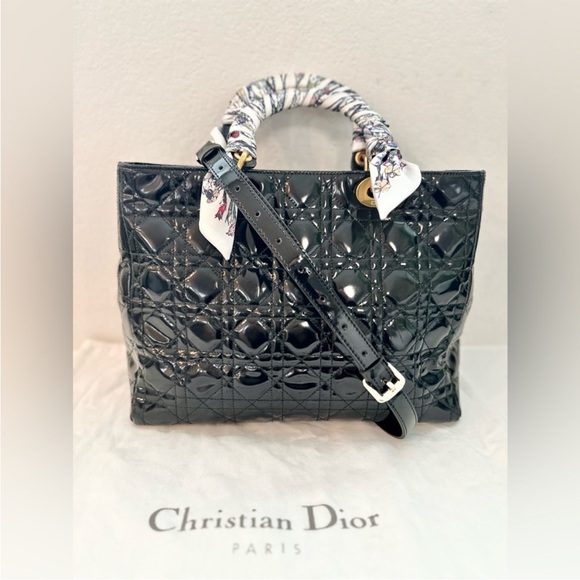 Vintage DIOR Lady Dior Bag - Large Black Quilted Patent Leather - Picture 3 of 16